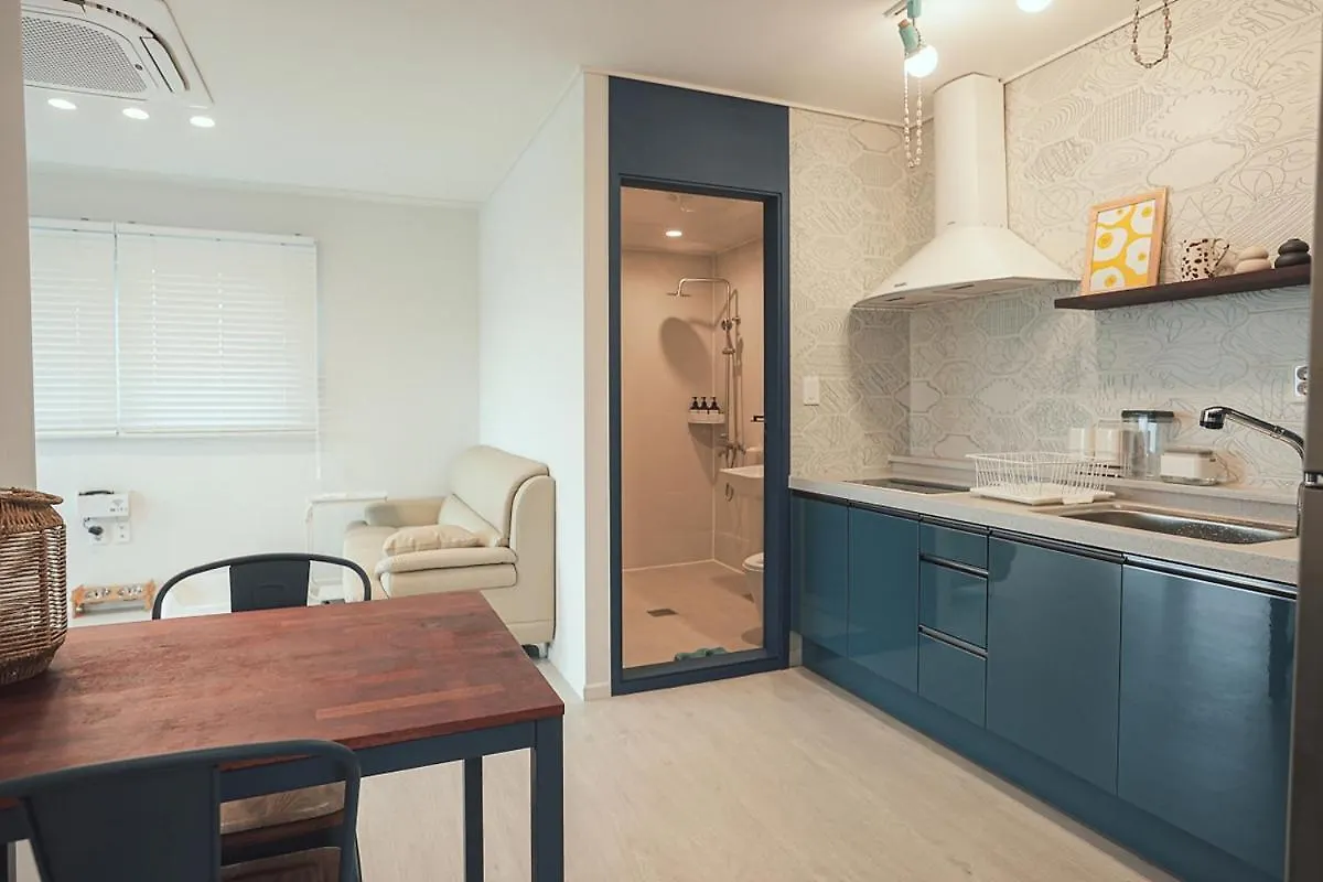Gamseong Dorm Villa Jeju Semesterbostad